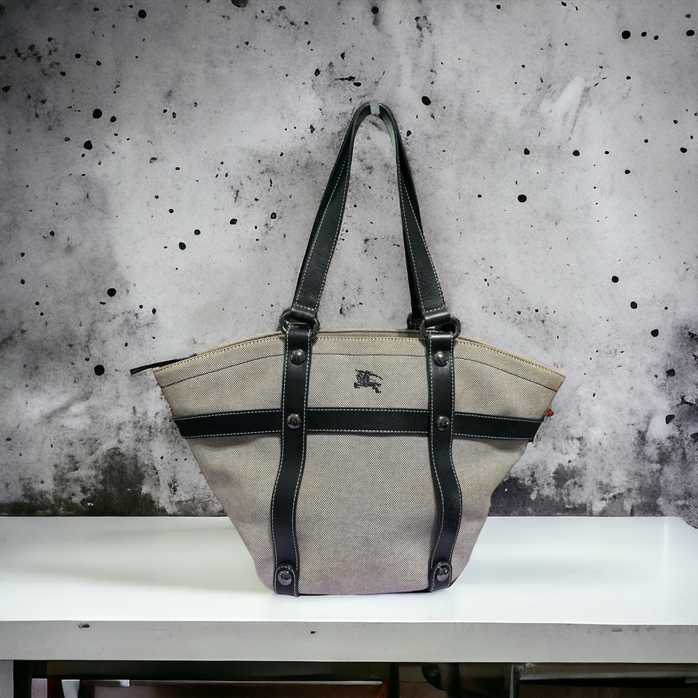 ❤️Burberry Blue Label Shopper's Bag❤️